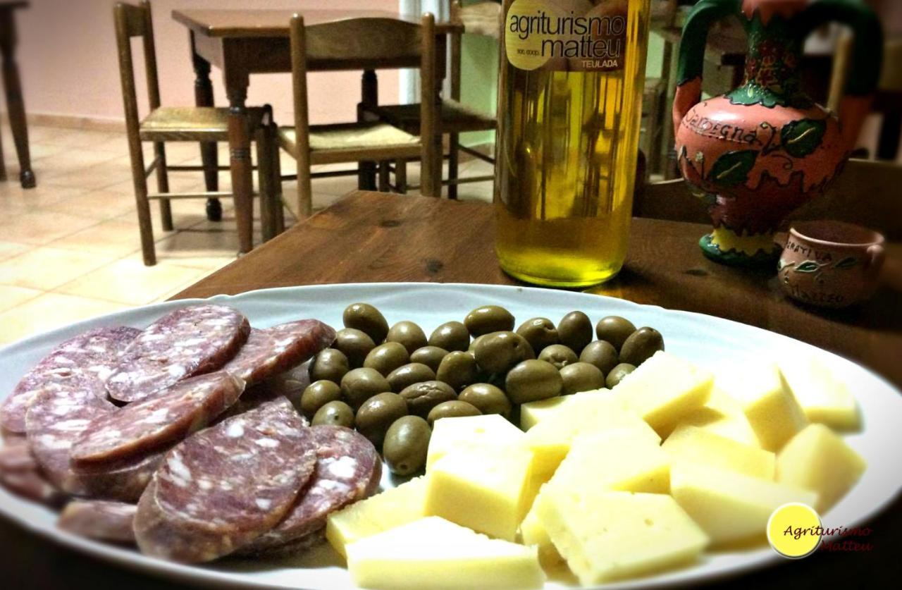 Agriturismo E Antica Fattoria Matteu Bed & Breakfast Teulada Eksteriør bilde