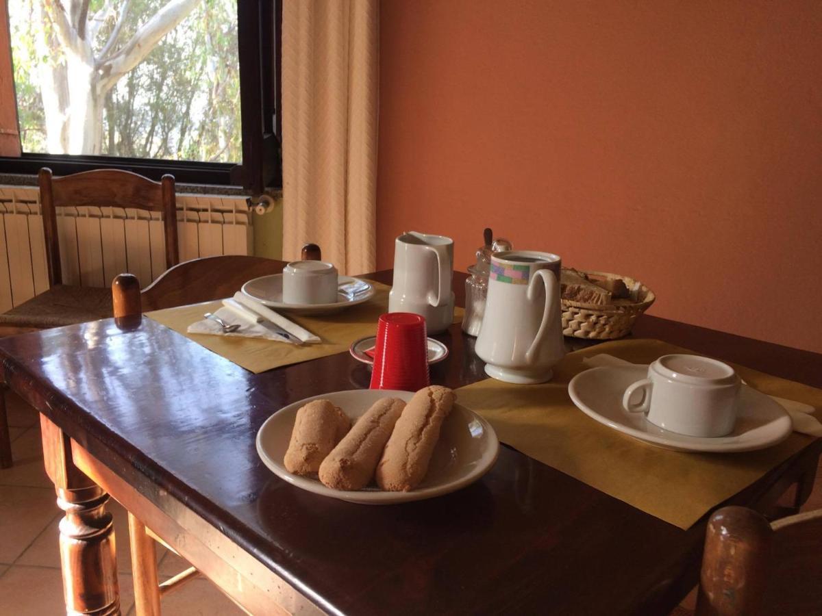 Agriturismo E Antica Fattoria Matteu Bed & Breakfast Teulada Eksteriør bilde